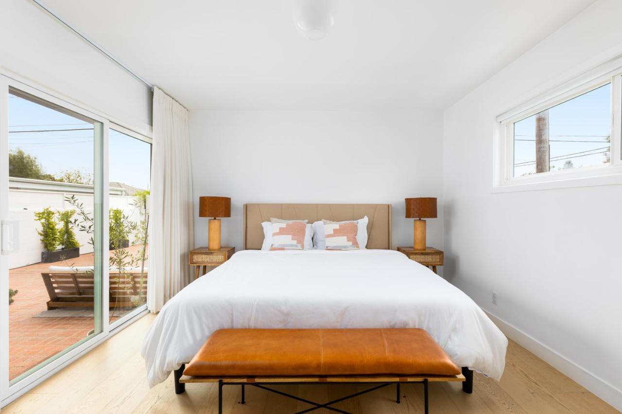 Beautiful 3 Bedroom In Mar Vista Bed & Breakfast