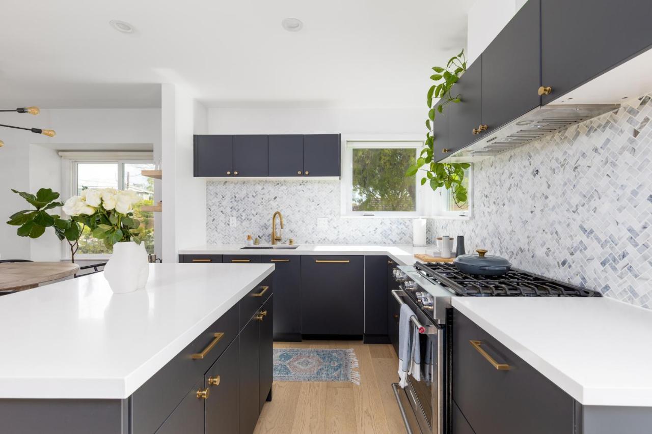 Beautiful 3 Bedroom In Mar Vista Couette-café